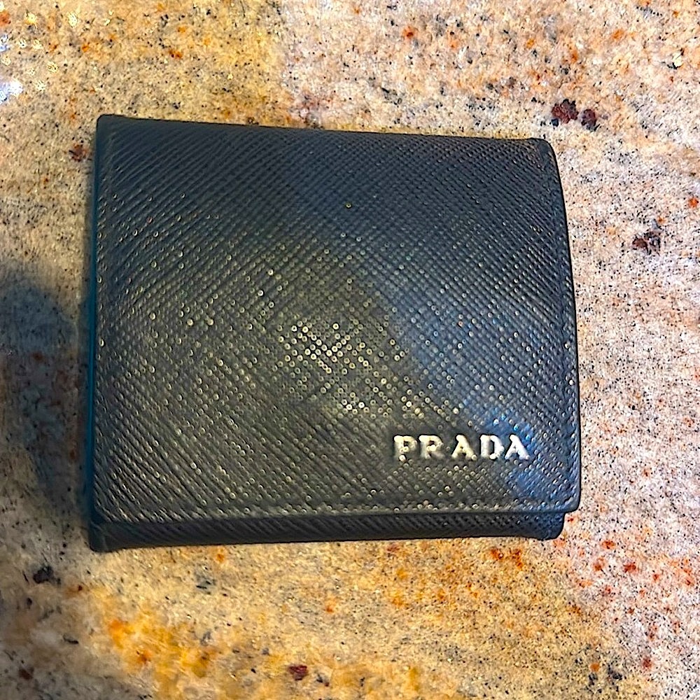 PRADA SAFFIANO LEATHER COIN PURSE/Jewelry Case